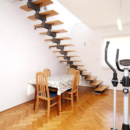 Appartamento With A Parking Space - 6205