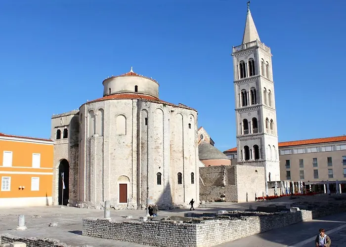 Apartments With A Parking Space Zadar - 6205 * Zadar