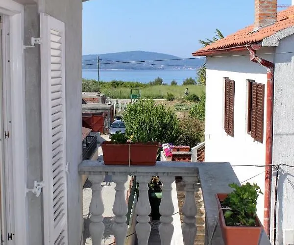 Apartment Apartments With A Parking Space Zadar - 6205 *